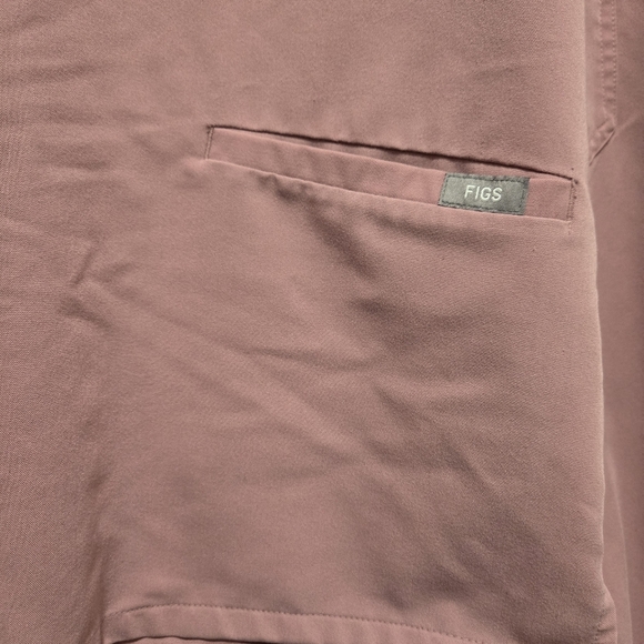 Figs Chalk Pink Scrub Set (Casma Top And Zamora Bottoms) - Size S - Picture 4 of 7